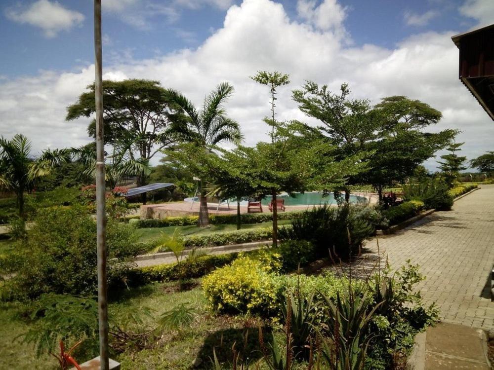 A1 Hotel And Resort Arusha Esterno foto