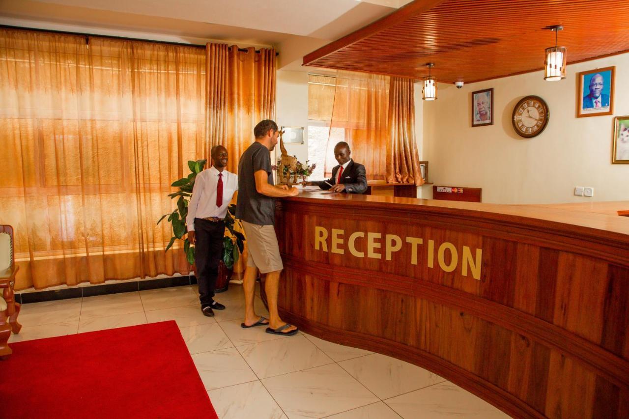 A1 Hotel And Resort Arusha Esterno foto